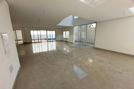 Casa à venda com 4 suítes no condomínio Villaggio Houda, São Paulo - SP