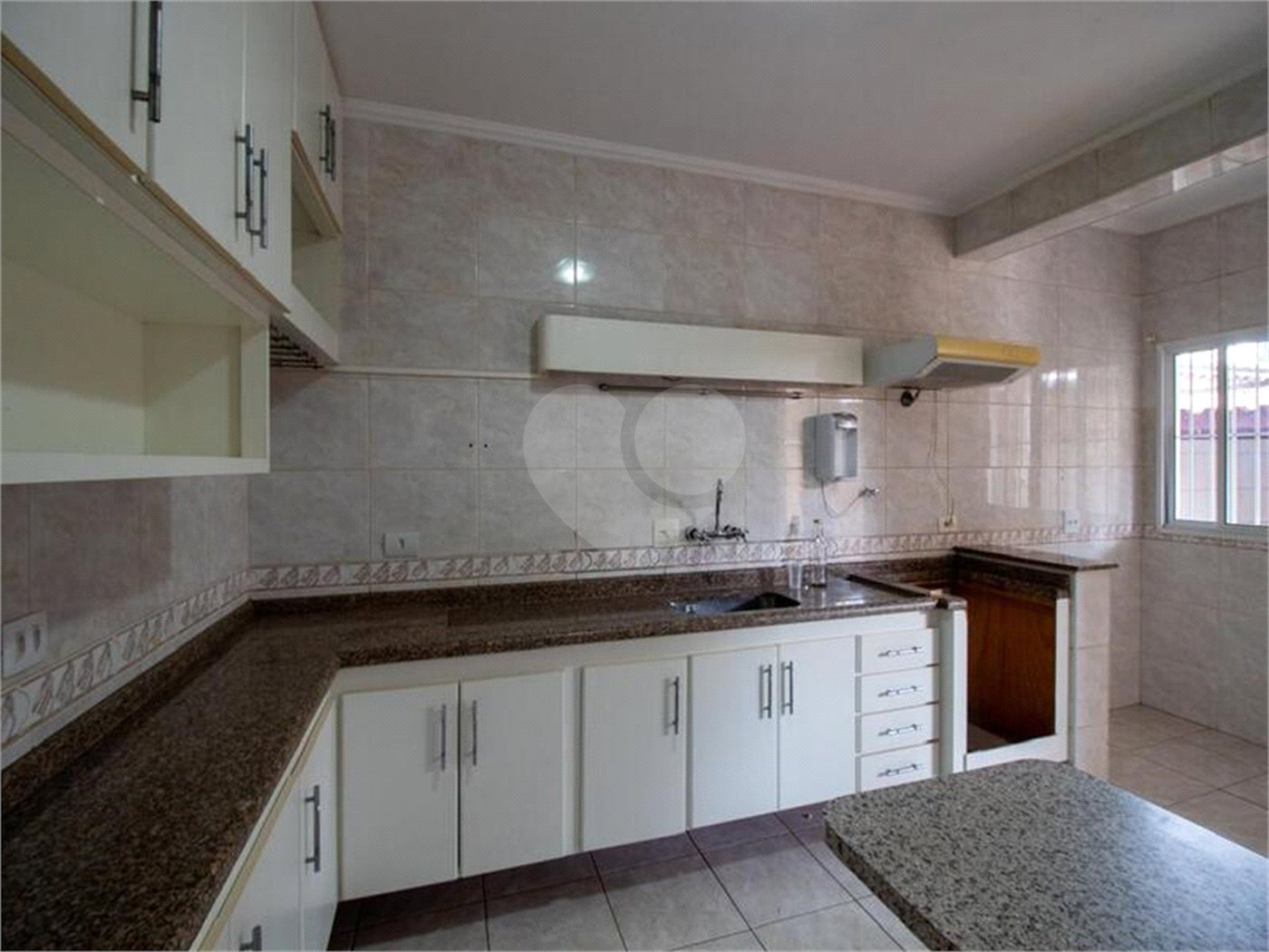 Casa à venda com 3 quartos, sendo 1 suíte, em Jardim Ester, São Paulo, SP