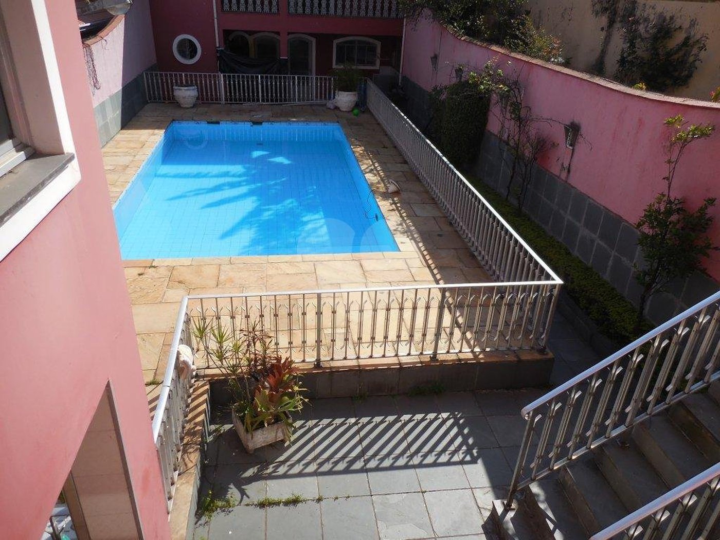 Sobrado à venda com 4 quartos, sendo 3 suítes, em Vila Gustavo, São Paulo, SP