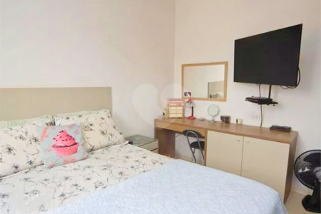 Casa à venda com 3 quartos, sendo 1 suíte,  em Jardim Monte Kemel, São Paulo, SP