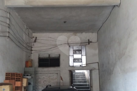 Terreno à venda com 5 quartos em Vila Nivi, São Paulo, SP