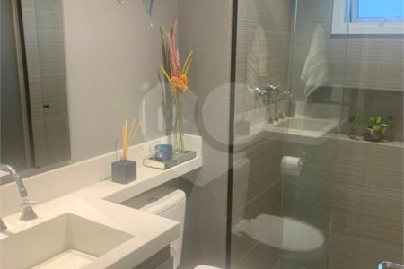 Apartamento à venda com 2 quartos, sendo 1 suíte,  em Barra Funda, São Paulo, SP