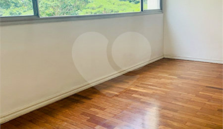 Apartamento à venda com 3 quartos, sendo 1 suíte,  em Santana, São Paulo, SP