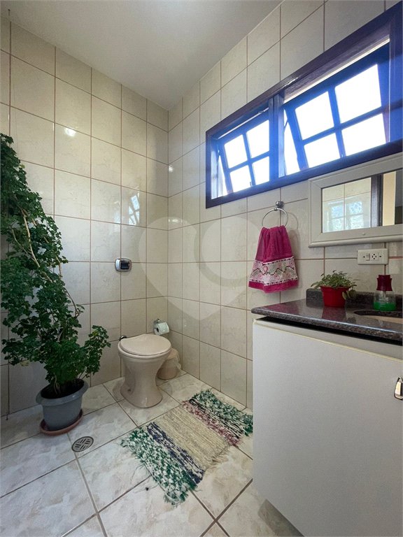 Casa à venda com 3 quartos, sendo 2 suítes,  em Vila Oliveira, Mogi das Cruzes, SP