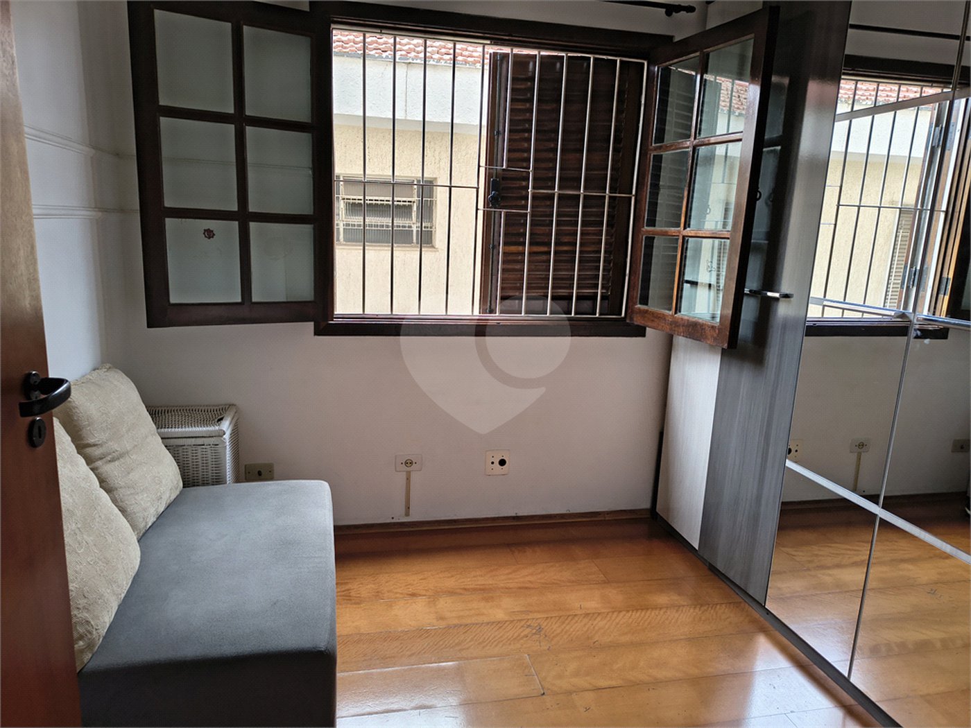 Sobrado à venda com 3 quartos, sendo 1 suíte, em Tremembé, São Paulo, SP