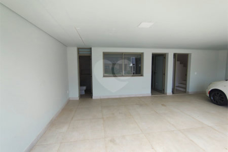 Casa à venda com 4 quartos, sendo 3 suítes,  no condomínio Villa Verde, Jundiaí - SP