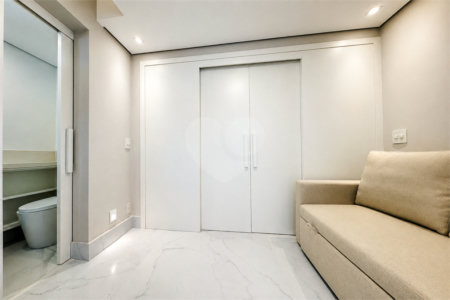 Apartamento à venda com 5 suítes em Parque Enseada, Guarujá, SP