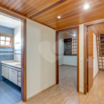 Casa à venda com 5 quartos, sendo 3 suítes, no condomínio Granja do Morumbi, São Paulo - SP