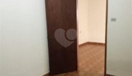 Casa à venda com 3 quartos no Centro, Porangaba, SP