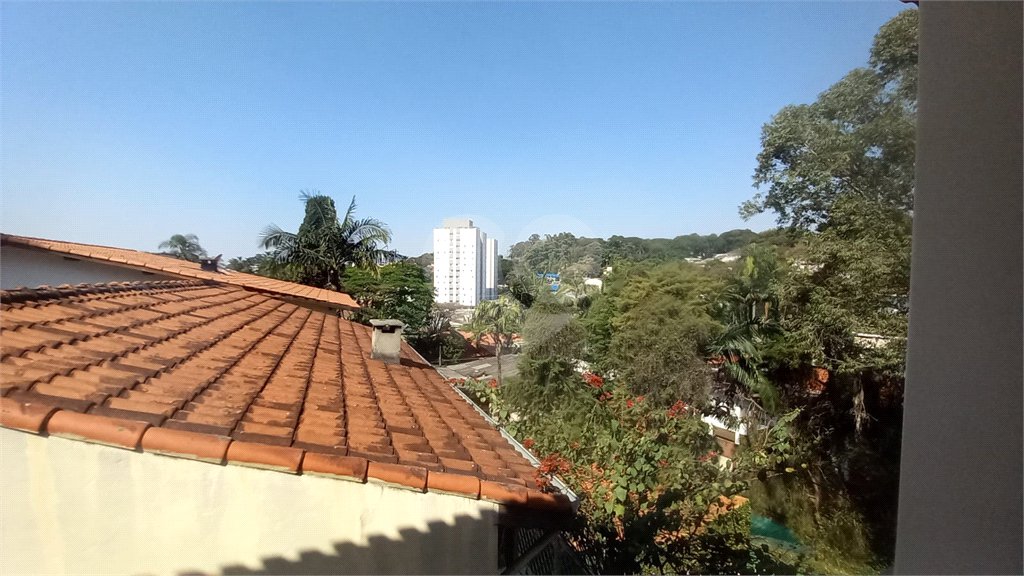 Sobrado à venda com 4 quartos, sendo 2 suítes, em Tremembé, São Paulo, SP