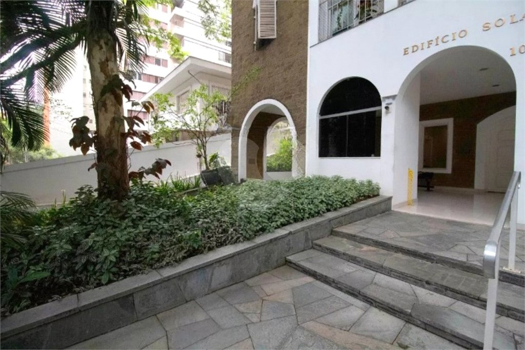 Apartamento à venda com 3 quartos, sendo 1 suíte, em Cerqueira César, São Paulo, SP