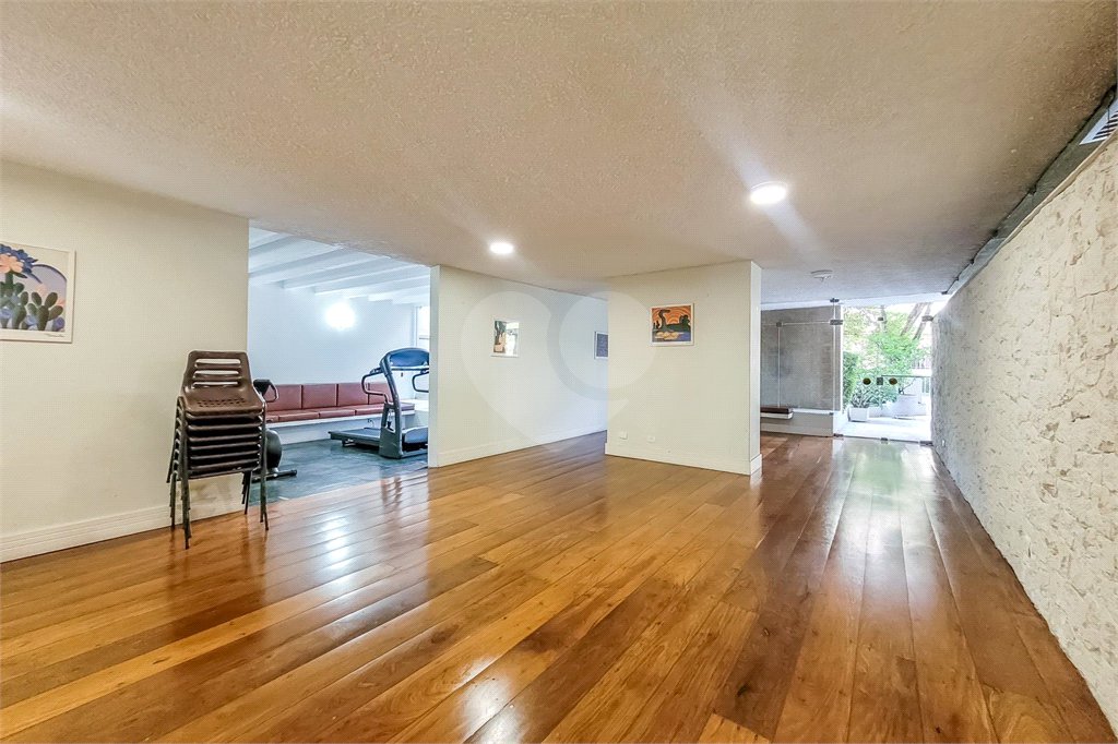 Apartamento à venda com 3 quartos, sendo 1 suíte, em Itaim Bibi, São Paulo, SP