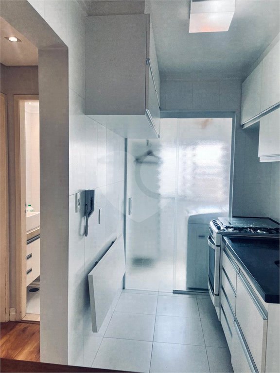 Apartamento à venda com 2 quartos em Parque Maria Domitila, São Paulo, SP