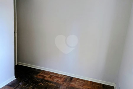 Apartamento à venda com 2 quartos em Vila Vitório Mazzei, São Paulo, SP