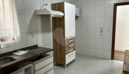Apartamento à venda com 3 quartos, sendo 1 suíte,  em Vila Lavínia, Mogi das Cruzes, SP