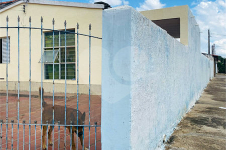 Casa à venda com 2 quartos, sendo 1 suíte, em Jardim Hungares, Sorocaba, SP
