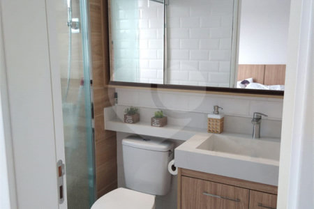 Apartamento à venda com 3 quartos, sendo 1 suíte, em Santo Amaro, São Paulo, SP