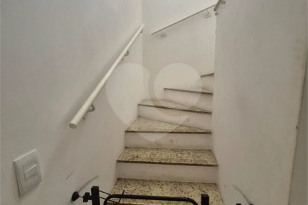 Casa à venda com 3 quartos, sendo 1 suíte, em Jardim Umuarama, São Paulo, SP