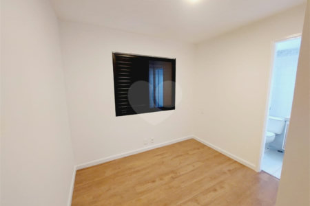 Apartamento à venda com 4 quartos, sendo 2 suítes,  em Alto da Lapa, São Paulo, SP