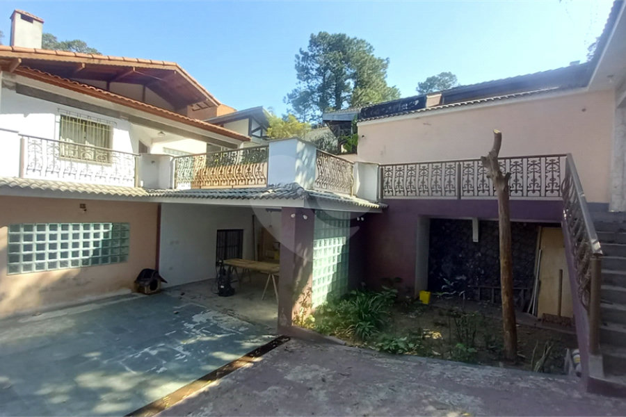 Sobrado à venda com 4 quartos, sendo 2 suítes, em Tremembé, São Paulo, SP