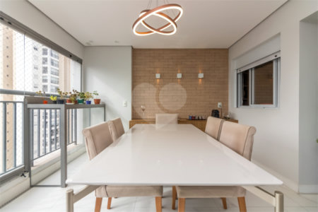 Apartamento à venda com 4 quartos, sendo 2 suítes, em Jardim Prudência, São Paulo, SP