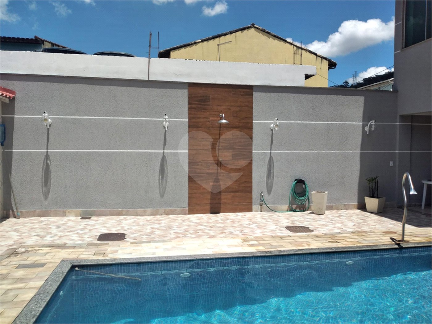 Casa à venda com 2 suítes no condomínio Residencial Colinas do Magarça, Rio de Janeiro - RJ
