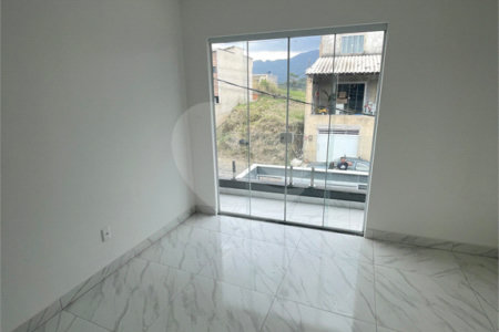 Duplex à venda com 2 suítes em Santíssimo, Rio de Janeiro, RJ