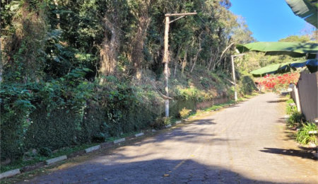 Terreno à venda no condomínio Parque Imperial da Cantareira, Mairiporã - SP