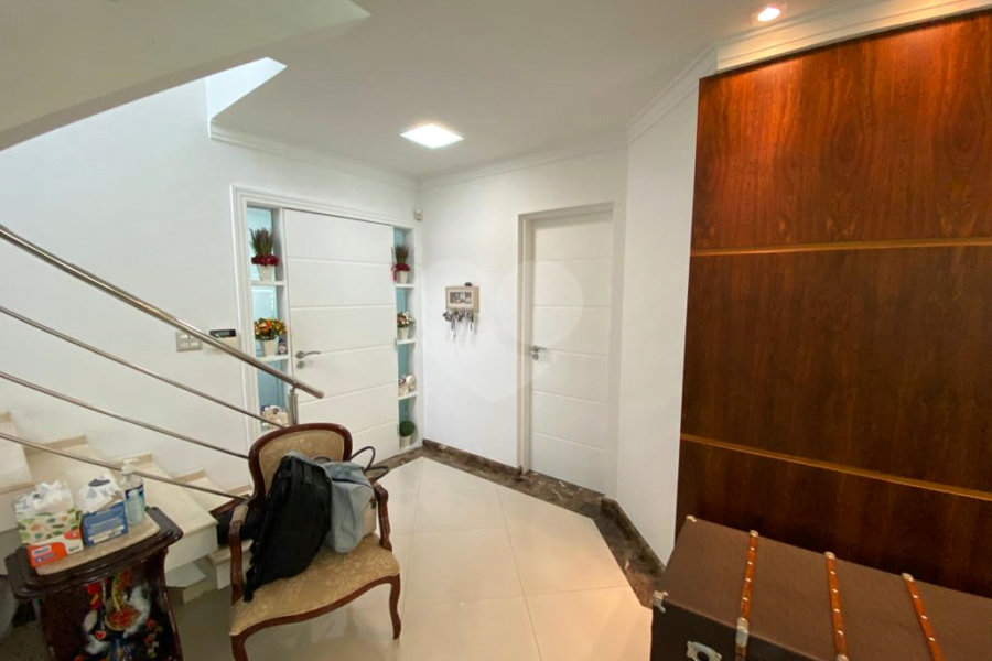 Sobrado à venda com 5 quartos, sendo 4 suítes, em Palmas do Tremembé, São Paulo, SP