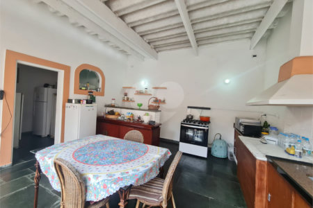 Casa Térrea à venda com 4 suítes em Interlagos, São Paulo, SP