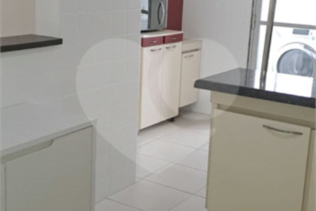 Apartamento à venda com 3 quartos, sendo 1 suíte, em Vila Paulicéia, São Paulo, SP