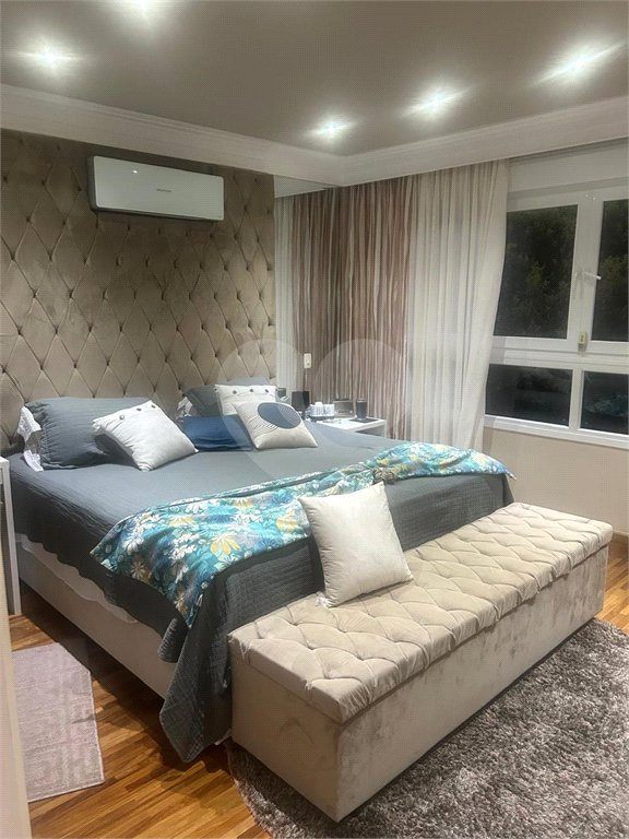 Casa à venda com 4 quartos, sendo 3 suítes,  no condomínio Itatinga 1, São Paulo - SP