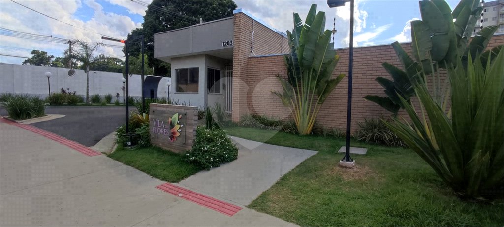 Apartamento com 2 dormitórios