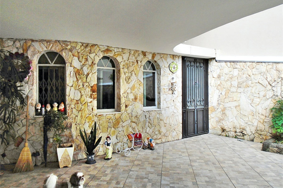Casa à venda com 3 quartos, sendo 1 suíte, no condomínio Praça Doutor José Augusto César,8, São Paulo - SP