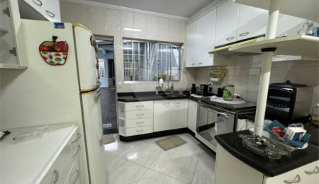 Casa à venda com 3 quartos, sendo 1 suíte,  em Jardim Imperador, Guarulhos, SP