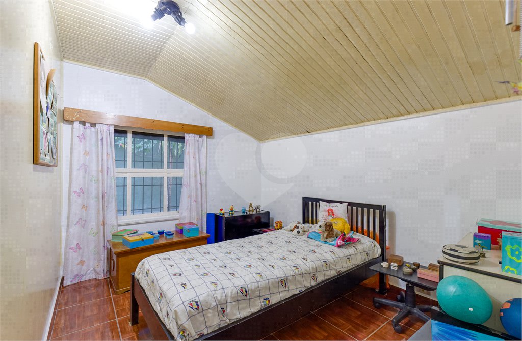 Casa Térrea à venda com 5 quartos, sendo 2 suítes, em Alto da Boa Vista, São Paulo, SP