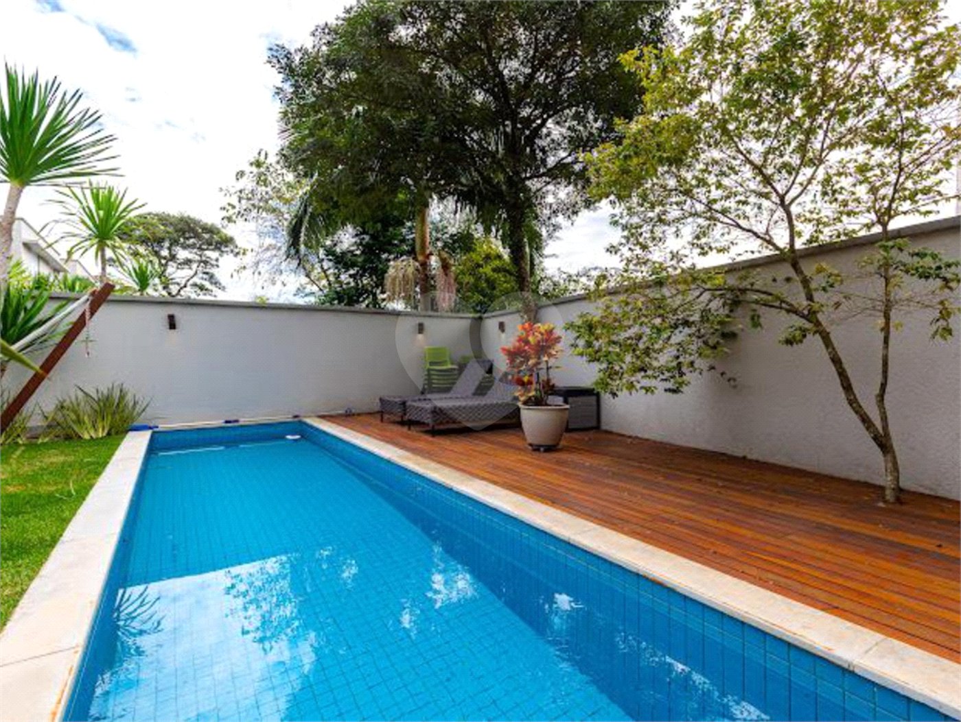 Casa à venda com 4 suítes no condomínio Premiere, São Paulo - SP