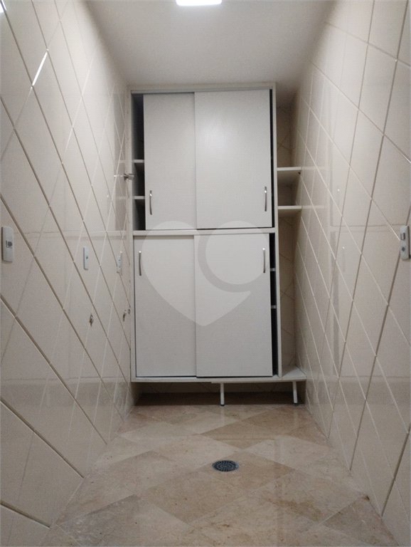 Sobrado à venda com 3 quartos, sendo 1 suíte, em Vila Paulista, São Paulo, SP