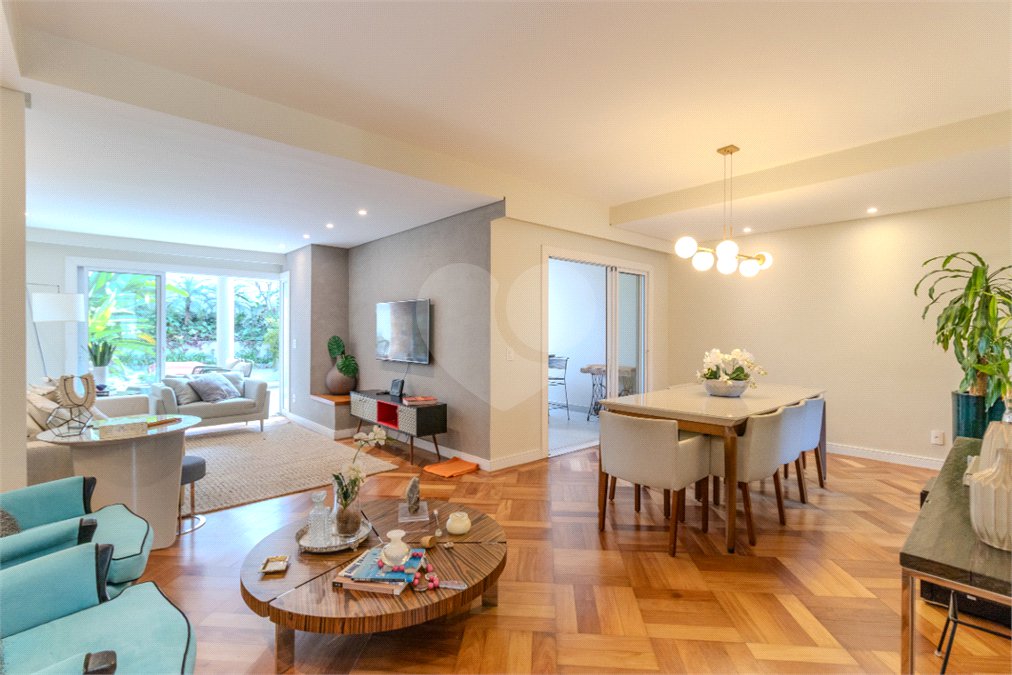 Casa à venda com 5 quartos, sendo 3 suítes, no condomínio Boulevard Saint Michael, São Paulo - SP