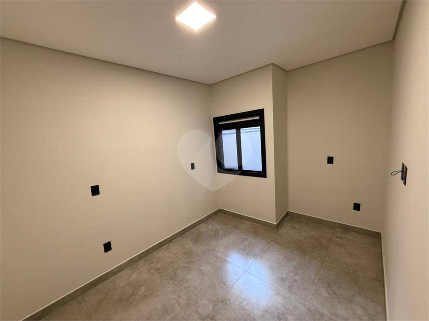 Casa à venda com 2 quartos, sendo 1 suíte, em Jardim Santa Marta III, Salto, SP