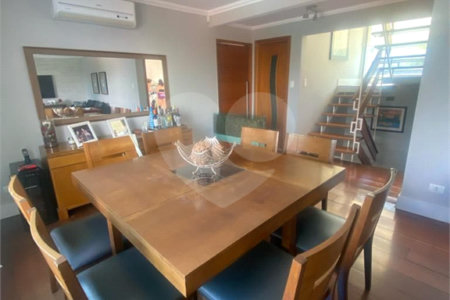 Sobrado à venda com 3 quartos, sendo 1 suíte, em Jardim São Paulo(zona Norte), São Paulo, SP