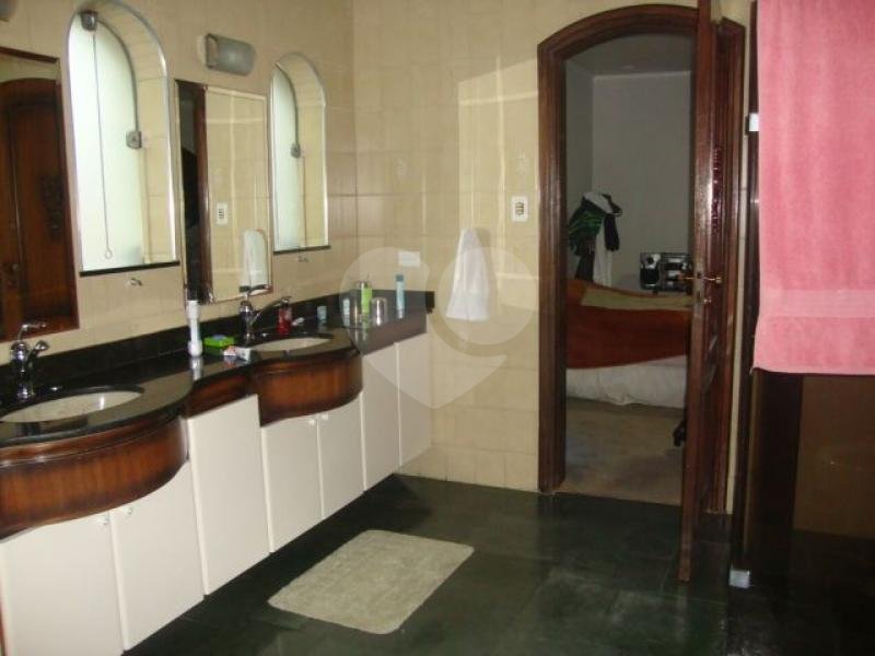 Sobrado à venda com 3 quartos, sendo 1 suíte, em Jardim Franca, São Paulo, SP
