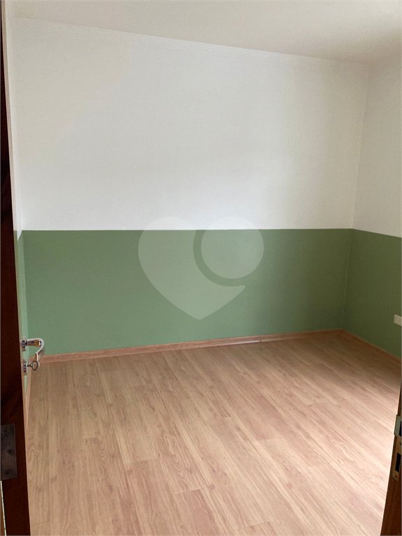 Sobrado à venda com 3 quartos, sendo 1 suíte, em Vila Constança, São Paulo, SP