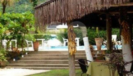 Sobrado à venda com 14 suítes em Jardim Enseada, Guarujá, SP