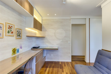 Apartamento à venda com 4 quartos, sendo 2 suítes, em Campo Belo, São Paulo, SP