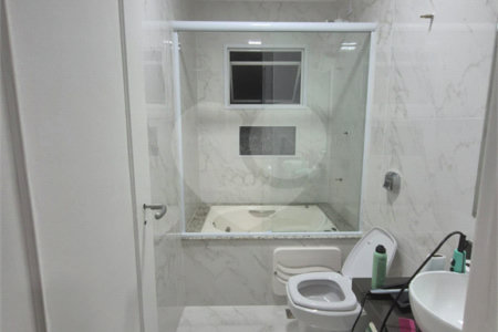 Casa à venda com 3 quartos, sendo 1 suíte, no condomínio Mariana, São Paulo - SP