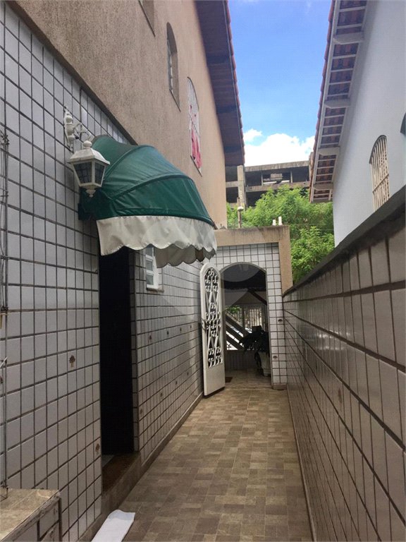 Sobrado à venda com 3 quartos em Vila Galvão, Guarulhos, SP