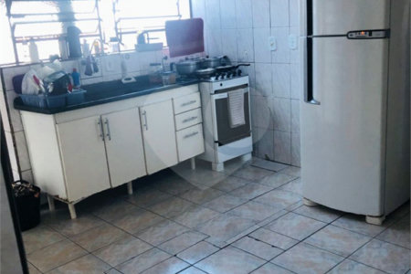 Casa à venda com 4 quartos, sendo 2 suítes,  em Vila Paulista, Mogi das Cruzes, SP