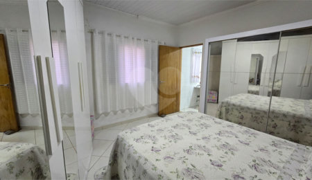 Casa à venda com 2 quartos, sendo 1 suíte,  em Vila Bonilha, São Paulo, SP