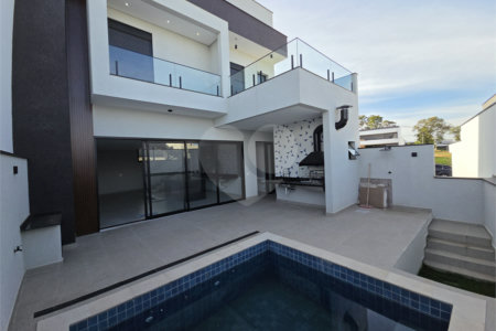 Casa à venda com 3 suítes no condomínio Helena Maria, Sorocaba - SP